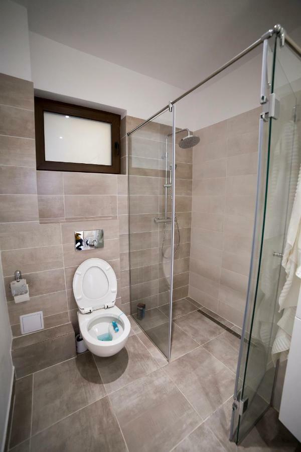 Central Apartment- Shumi'S Cluj-Napoca Eksteriør billede